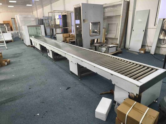Роликовый конвейер с приводом, воздушный душ, проходной бокс | Система передачи материалов для чистых помещений